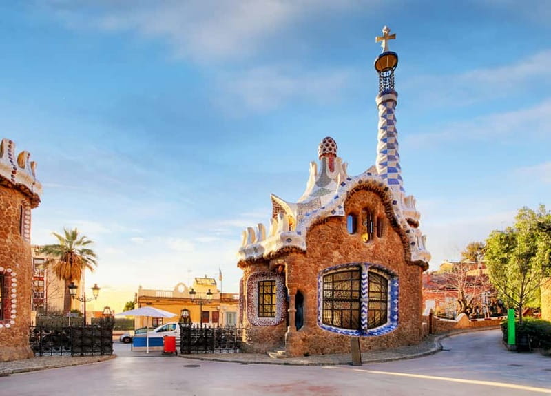 Barcelona: Park Güell Guided Tour with Skip the Line Ticket - Highlights: From Mosaic Benches to City Panoramas