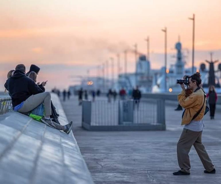 Barcelona: Photographic Madness at Barceloneta Beach - Starting Point Outside Desigual with a Recognizable Guide