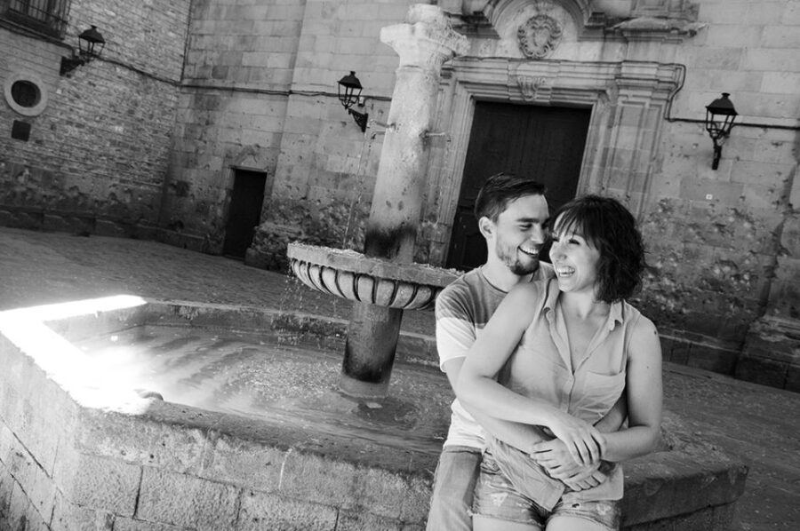 Barcelona: Photoshoot Tour Old Town - The Charm of Barcelonas Old Town as a Photoshoot Backdrop