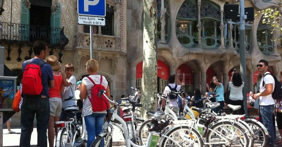 Barcelona: Private 5 Neighborhoods Tour by Electric Bike - Starting Point at Plaça Reial in the Gothic Quarter