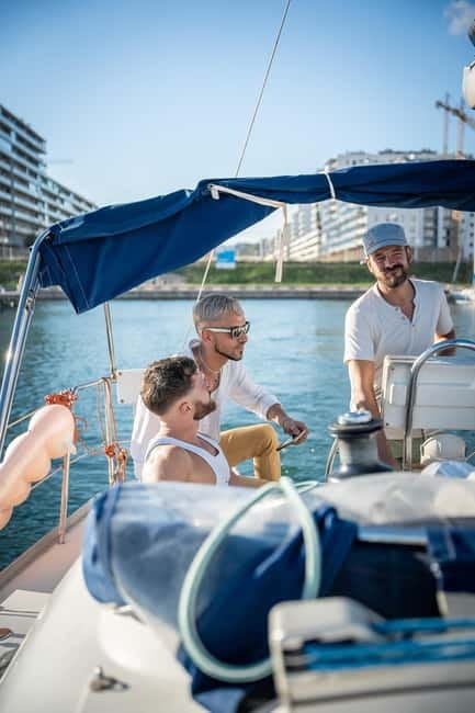 Barcelona: Private Boat Tour for 2, Swim, Snack and Drinks - Key Points