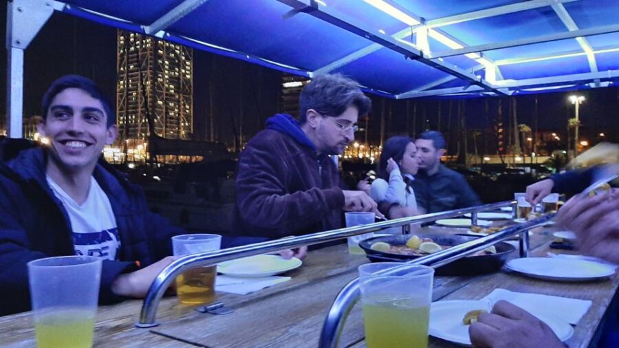 Barcelona: Private Evening Cruise with Dinner and Drinks - Sailing Along Barcelona’s Coastline