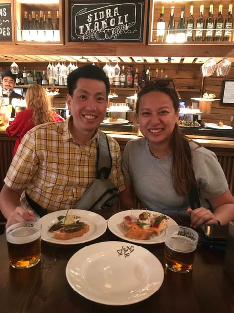 Barcelona: Private Evening Walking Tour with Tapas Dinner - Exploring Barcelona’s Gothic Quarter and El Born Neighborhoods