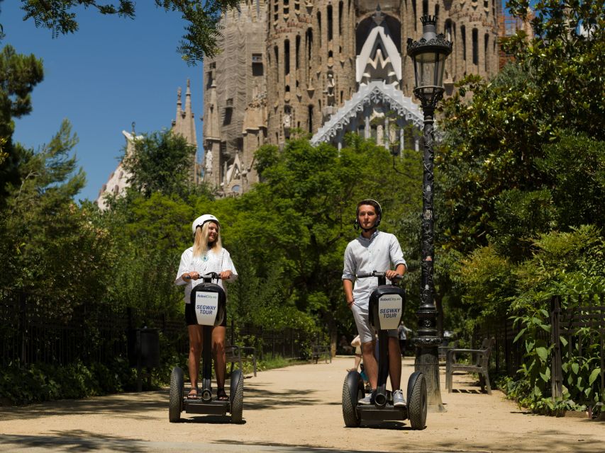 Barcelona: Private Gaudi Guided Segway Tour - Starting Point at Robot City and Initial Beach Vibe