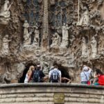 Barcelona: Sagrada Familia Guided Tour with Fast Track Access - The Entrance and Inside of the Sagrada Familia