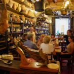 Barcelona: Sagrada Familia Tour & Authentic Tapas Experience - Discovering the Secrets of Gaudí’s Masterpiece