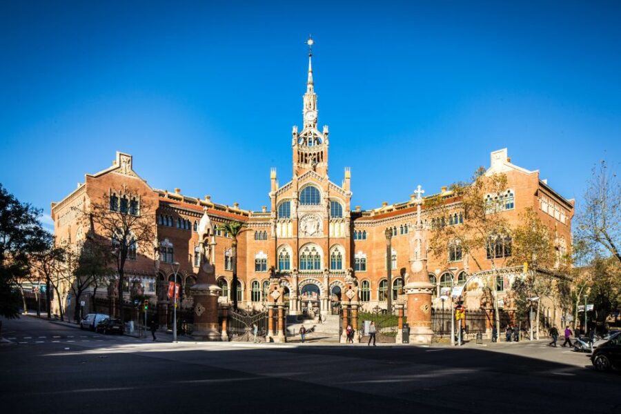 Barcelona: Sant Pau Recinte Modernista Entry Ticket - Convenient Location and Entry Details