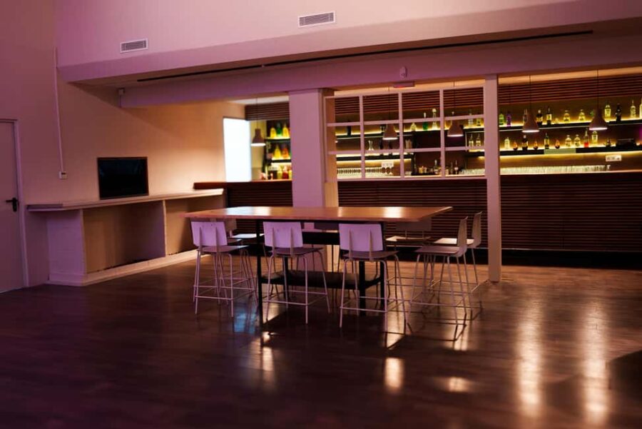 Barcelona: Spanish Tapas Cooking Class with Wine - Meeting Point and Practical Details