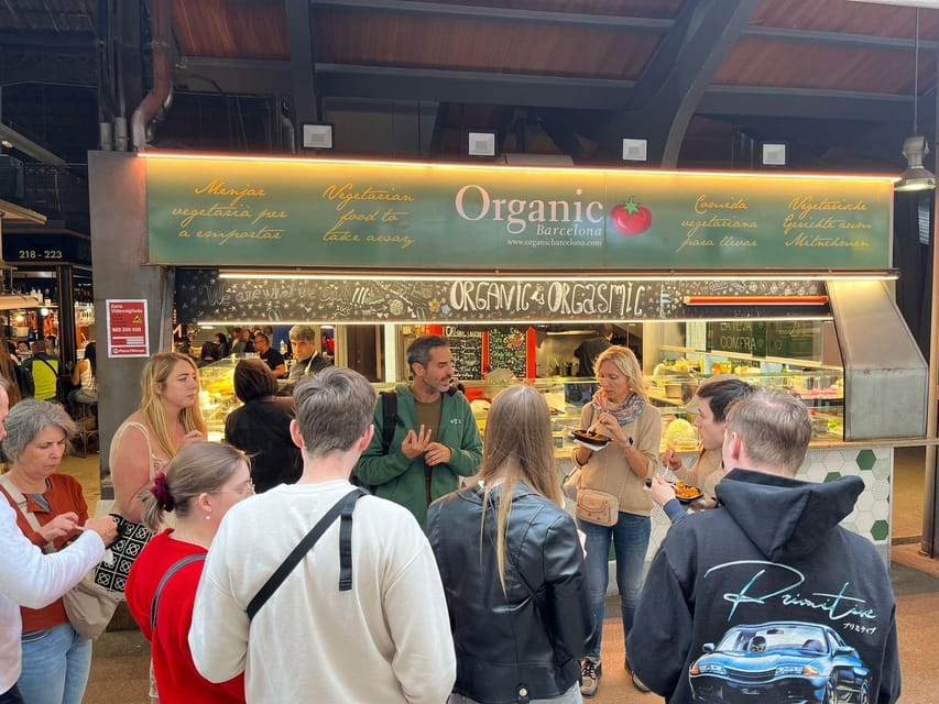 Barcelona: Street Food & Sightseeing Tour with Local Market - Exploring the Heart of Barcelona’s Food Scene at La Boqueria