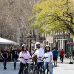 Barcelona: Tapas Tasting Tour by Regular Bike or E-Bike - Exploring Barcelona’s Eixample District on an Electric Bike