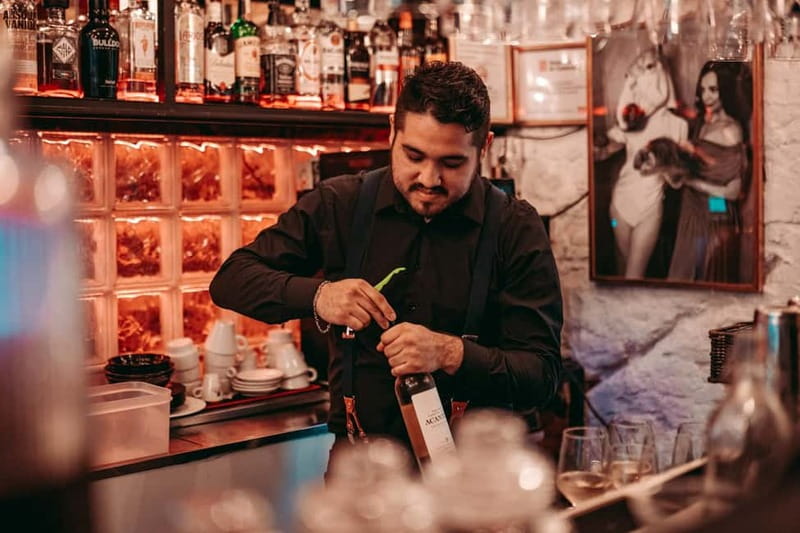 Barcelona: Tipsy Tapas & History Tour in the Gothic Quarter - Starting Point at Plaza Real