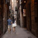 Barcelona Tour And Photoshoot in Gothic Quarter - How the Tour Combines Sightseeing with Photography