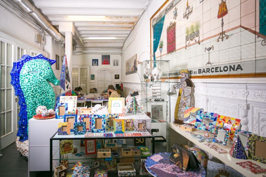 Barcelona: Trencadís Mosaic Class  Learn Gaudí's Technique - Starting Point at Carrer dels Assaonadors