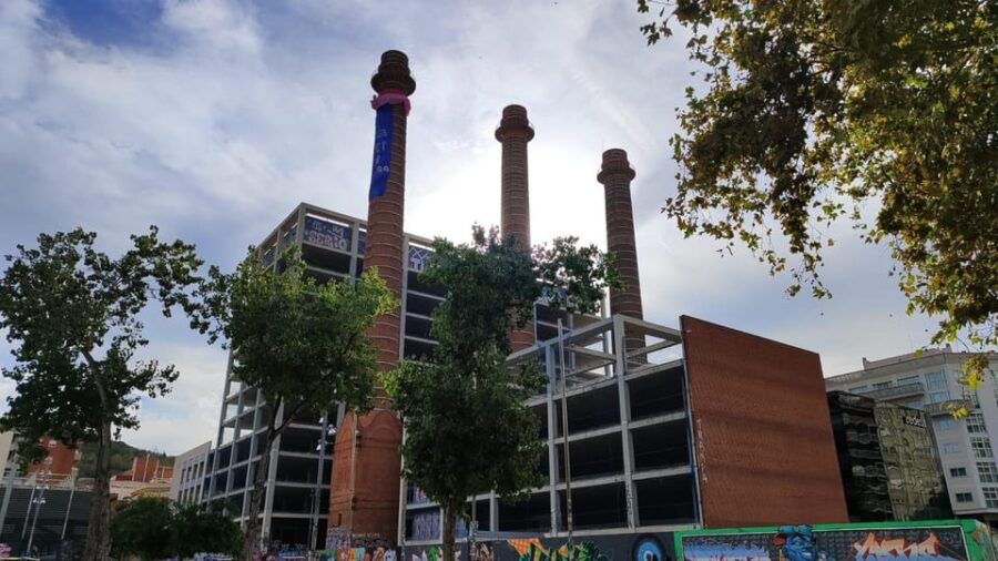 Barcelona Uncovered: A Unique Walking Adventure - Uncovering the Artistic Spirit of El Raval