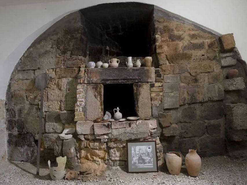 Bari: Simi Palace and Byzantine Church Tour with Ticket - Exploring the Ruins of Simi Palace in Bari