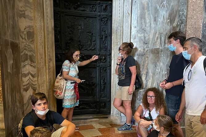 Basilica San Marco and the Pala d'Oro with Architect Guide - Starting Point at Caffè Gelateria Al Todaro in Piazza San Marco