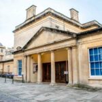Bath: Private Walking Tour - Meeting Outside Bath Abbey for a Convenient Start