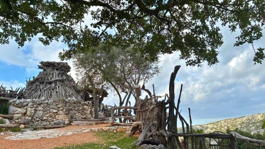 Baunei: 7-Day Selvaggio Blu Trek Starting from Arbatax - Starting Point and Group Size: Meeting at Arbatax Marina