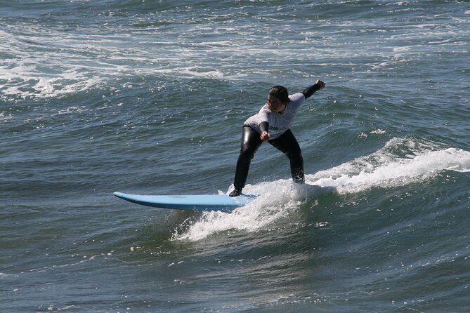 Beginners, intermediate and advanced surf lessons - Quality Equipment and Safety Are Priorities