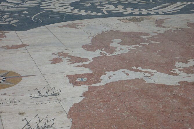 Belém Private Walking Tour with a Professional Guide - Praca do Imperio and the Cultural Center View