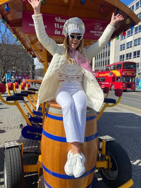 Belfast: Cathedral Quarter Beer Bike Tour - Discovering Belfast’s Vibrant Cathedral Quarter