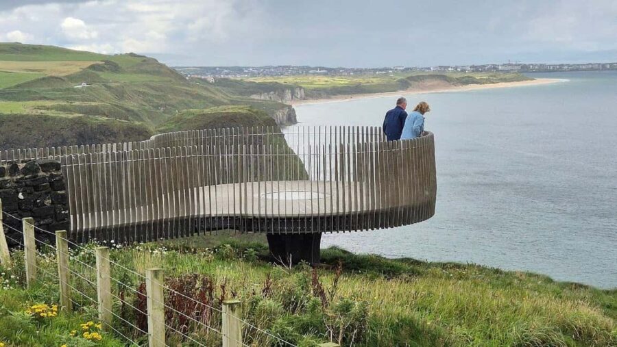 Belfast: Giants Causeway and Carrick-a-Rede Ropebridge - Exploring the Giants Causeway and Its Legendary Origins