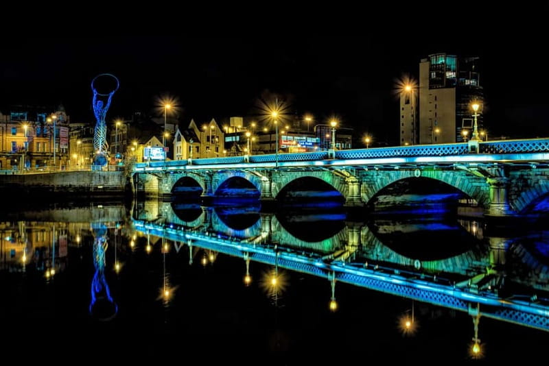Belfast: Guided Nighttime Hydrobike Tour on the River Lagan - Starting Point at Lagan Adventures