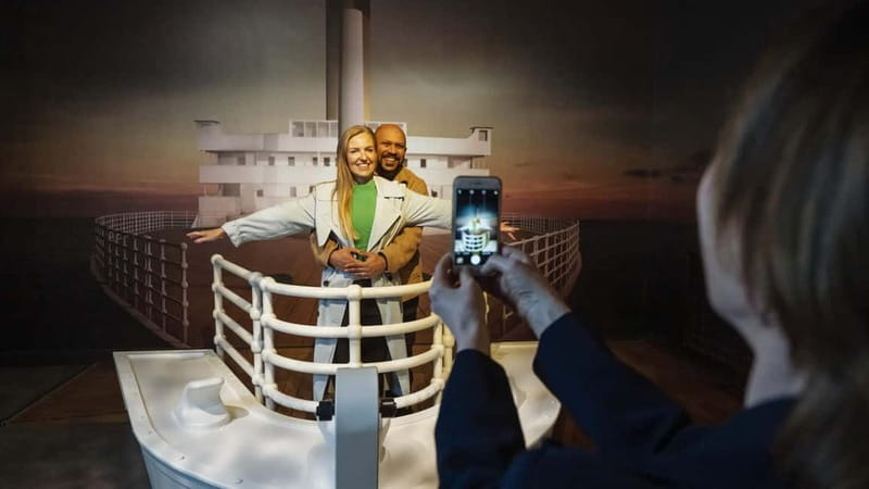 Belfast: Hop-On Hop-Off Bus Tour with Titanic Entry Ticket - Starting Point at Donegall Square West near City Hall