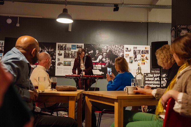 Belfast Music Walking Tour - Discovering Traditional and Folk Music Roots