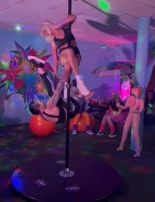 Belfast Pole Dancing Class in City Centre (Perfect for Hens) - A Fun-Filled, Party-Style Environment