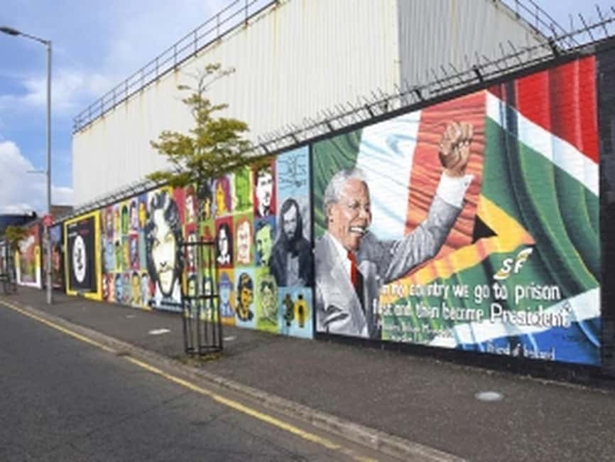 Belfast: Private Driver-Guided City Tour - Exploring Belfasts Key Landmarks with a Private Guide