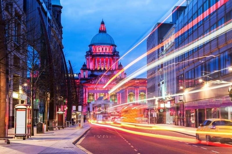 Belfast : Sightseeing Private Custom Tour with a Local Guide - Discover Iconic Landmarks and Hidden Corners of Belfast