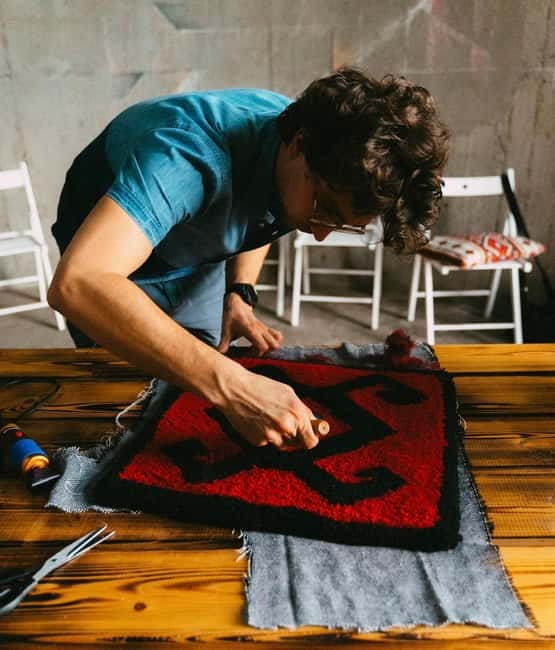 Belgrade: Tufting Workshop with 100% wool - Explore the Zemun Studio Atmosphere for Creative Inspiration