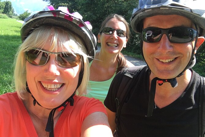 BELLAGIO E-Bike Tour + Villa Melzi + Lunch (Meet the locals) - The Inclusive E-Bike and Helmet Rental for Easy Riding