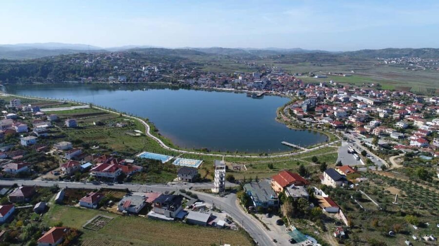 Belsh: Olive Oil Tour with Tastings and Snacks - Savoring a Lakeside Agritourism Lunch