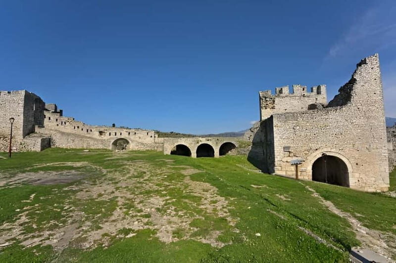 Berat: Guided Tour with Hotel Pickup and Drop-Off - From the Hotel to Berat Castle: Easy Logistics