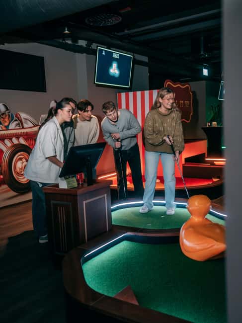 Bergen: High-Tech Minigolf in Top Bergen Activity Bar! - Alltid Opplett: Norway’s First High-Tech Minigolf Venue in Bergen