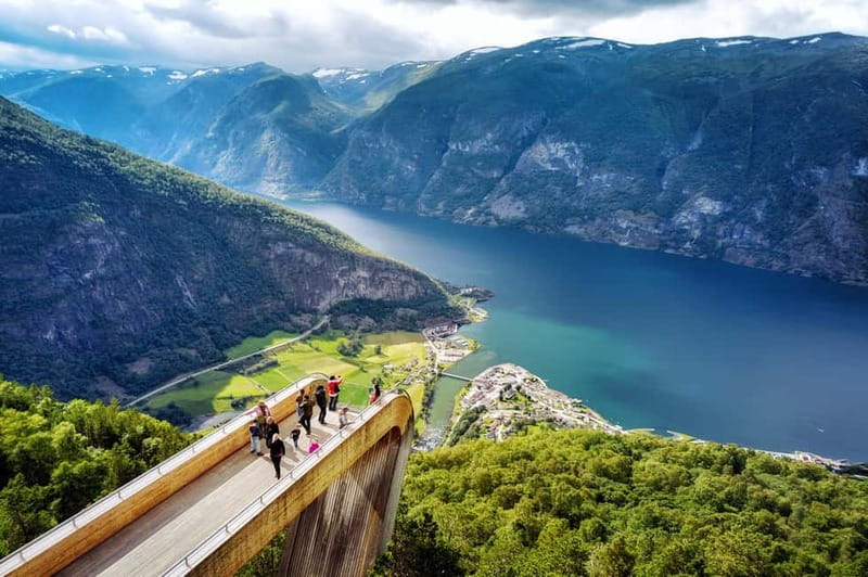 Bergen: UNESCO Fjord Cruise, Flåm & Stegastein - Incl. Lunch - From Bergen to the Fjords: The Scenic Drive