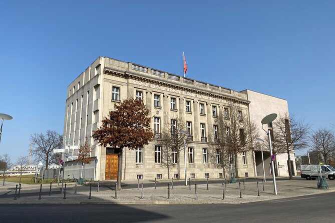 Berlin Battlefield Tour - Operation Berlin 1945 (Small Group) - Exploring the Moltke Bridge and Its Significance