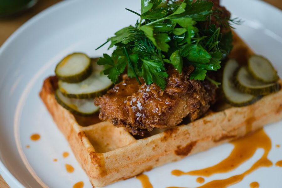 Berlin: Champagne Fine Dining Breakfast in Kreuzberg - Starting Point at Frühstück 3000 in Kreuzberg