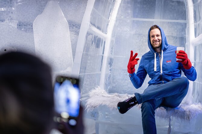Berlin Combo: Hop-On-Hop-Off Bus and Icebar Ticket - Inside the Berlin Icebar: An Icy Wonderland
