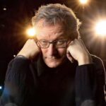 Berlin: Die Stachelschweine - Frank Lüdecke - Träumt Weiter - What Themes Does Frank Lüdecke Cover in "Träumt Weiter"?