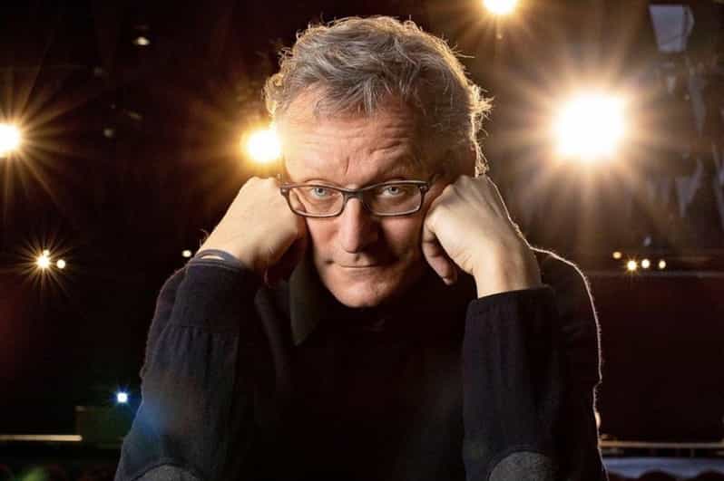 Berlin: Die Stachelschweine - Frank Lüdecke - Träumt Weiter - What Themes Does Frank Lüdecke Cover in "Träumt Weiter"?