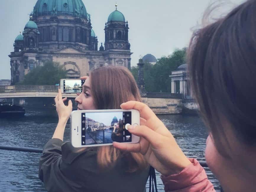 Berlin: Hands-On Mobile Photography Workshop - From the Meeting Point to Creative Inspiration