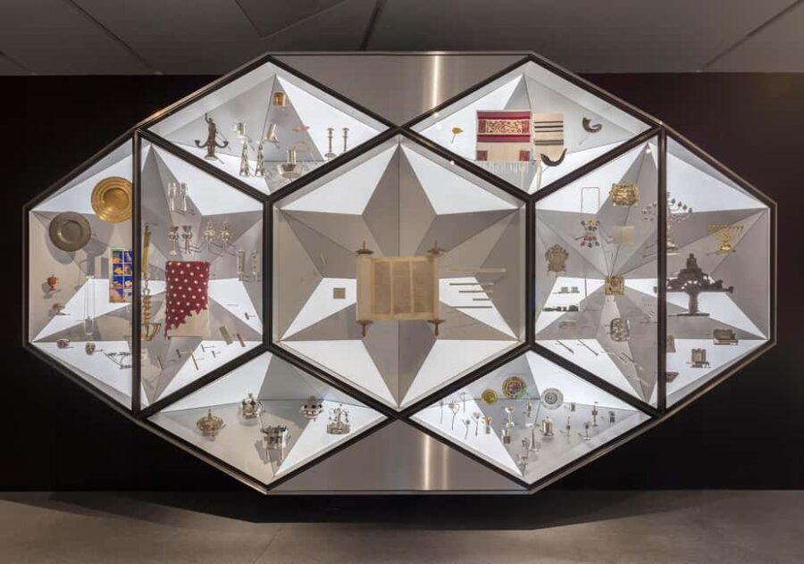 Berlin: Jewish Museum Highlights Tour - Exploring the Museum’s Core Exhibition