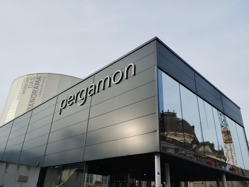 Berlin: Museum Island Guided Walking Tour - Starting Point at the Bode Museum in Berlin
