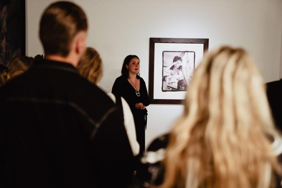 Berlin: Notagallery - Modern Art Gallery Tour - The "Gesunder Größenwahn" Exhibition: A Focused Art Show