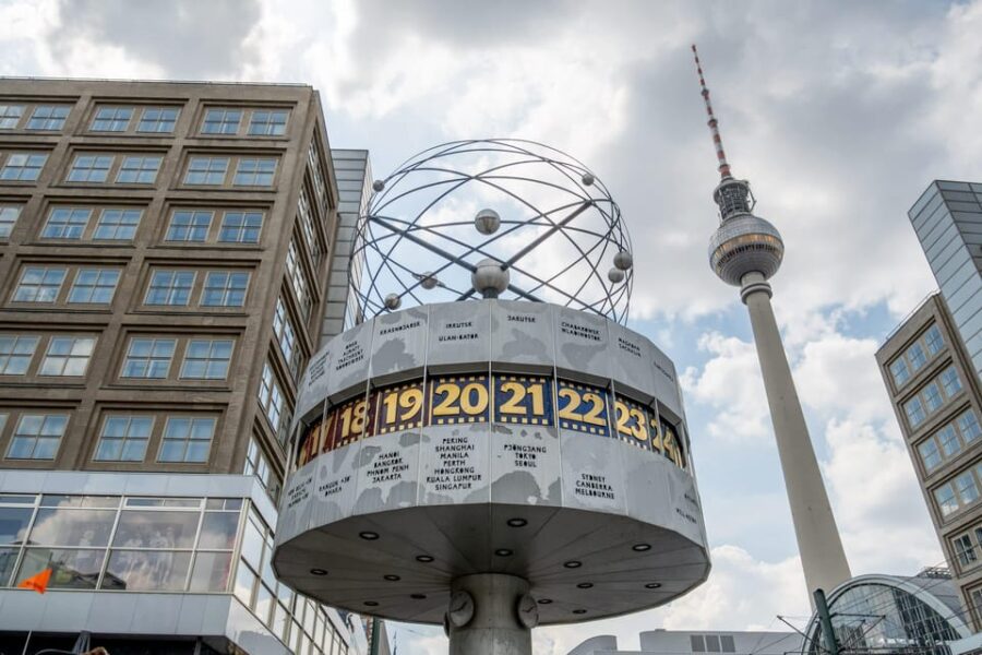 Berlin: Photoshoot Experience - Discover the Best Outdoor Locations for Your Photoshoot in Berlin