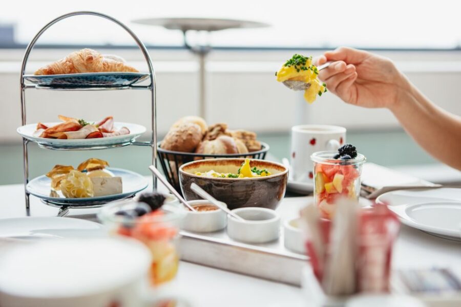 Berlin: Rooftop Breakfast at Käfer Restaurant Reichstag - The Unique Setting of the Käfer Rooftop Restaurant