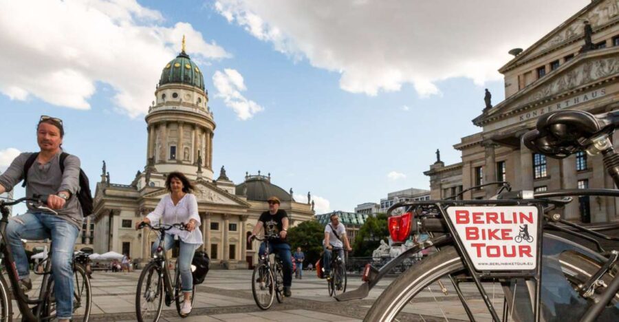 Berlin: Small Group Bike Tour Through City Center - Starting Point at Fahrradladen on Bornholmer Straße